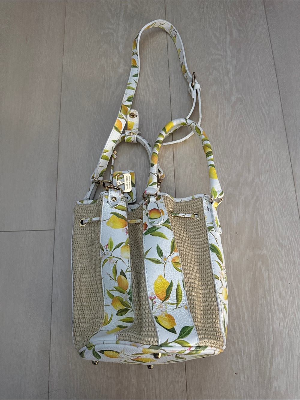 Valentina White Lemon-Print Bucket Shoulder Bag with Natural Straw Panels - Picture 2 of 16